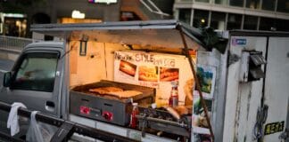 Oznaczenia alergenów w street foodzie: jak bezpiecznie zamawiać przy celiakii?